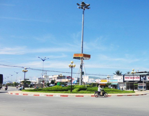 Công trình vòng hoa ngã 5 Phủ Hà - Công Ty Cổ Phần Công Trình Đô Thị Ninh Thuận